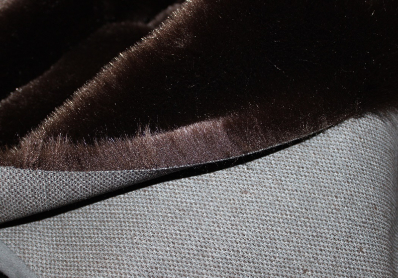 PLÜ-2504   Plüsch Mocca